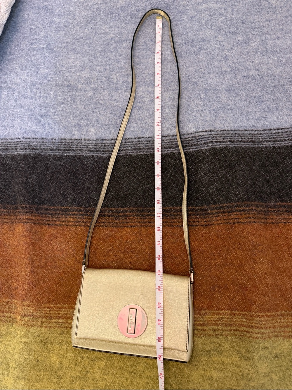 Kate Spade New York Mid-2010s Metallic Gold Saffiano Leather Turn Lock Crossbody - Picture 5 of 11